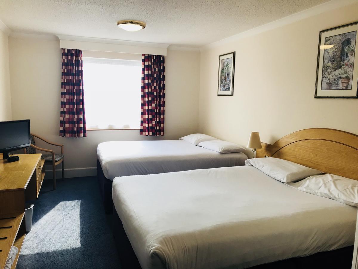 Hotel Days Watford Gap 3*